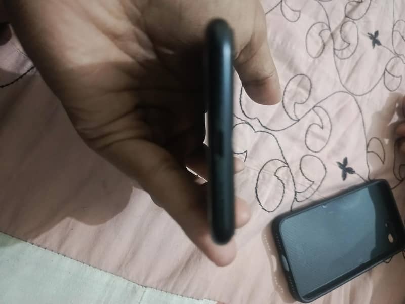 Apple iPhone SE 3