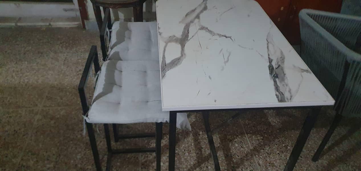 kids dining table 1