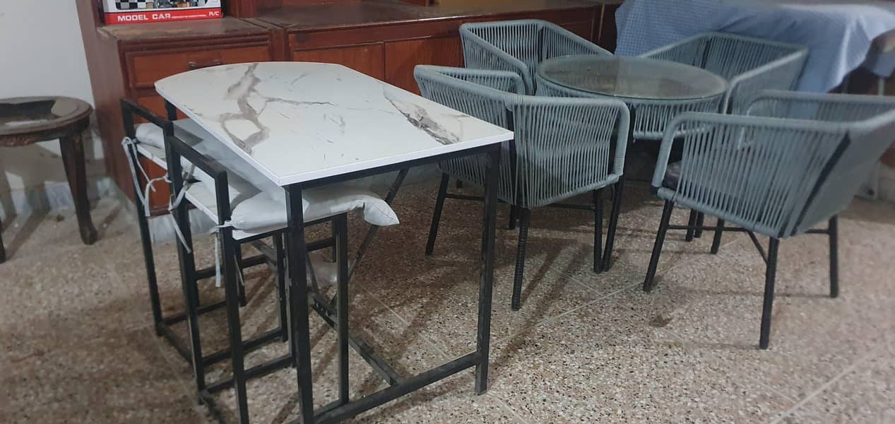kids dining table 2