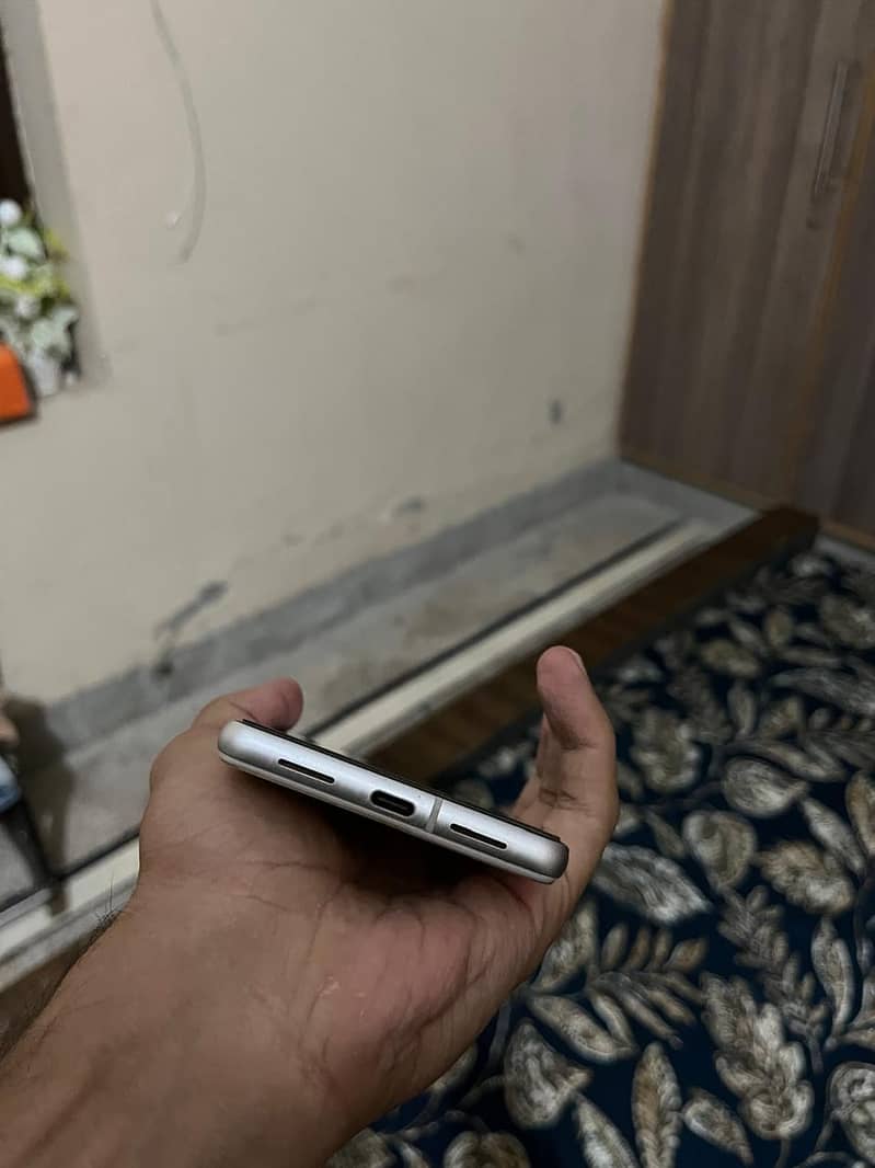 Google Pixel 7 3