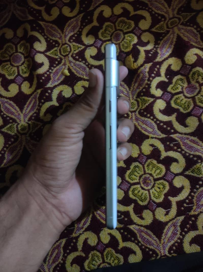 Google Pixel 7 3