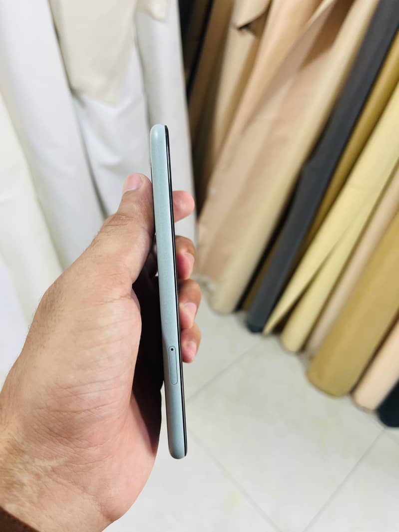 Google Pixel 5a 5