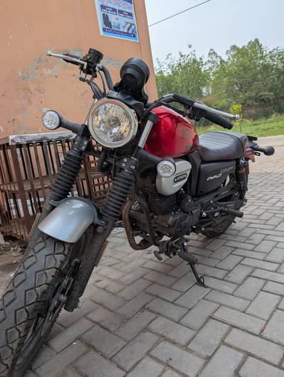 Hi-Speed Cyclone 250cc (Non-ABS) 2026 | Just 400 KM Driven!