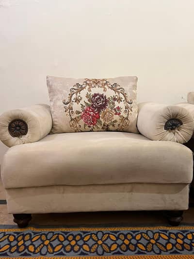 sofa brand new condition available