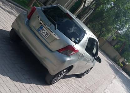 Toyota Vitz 2012