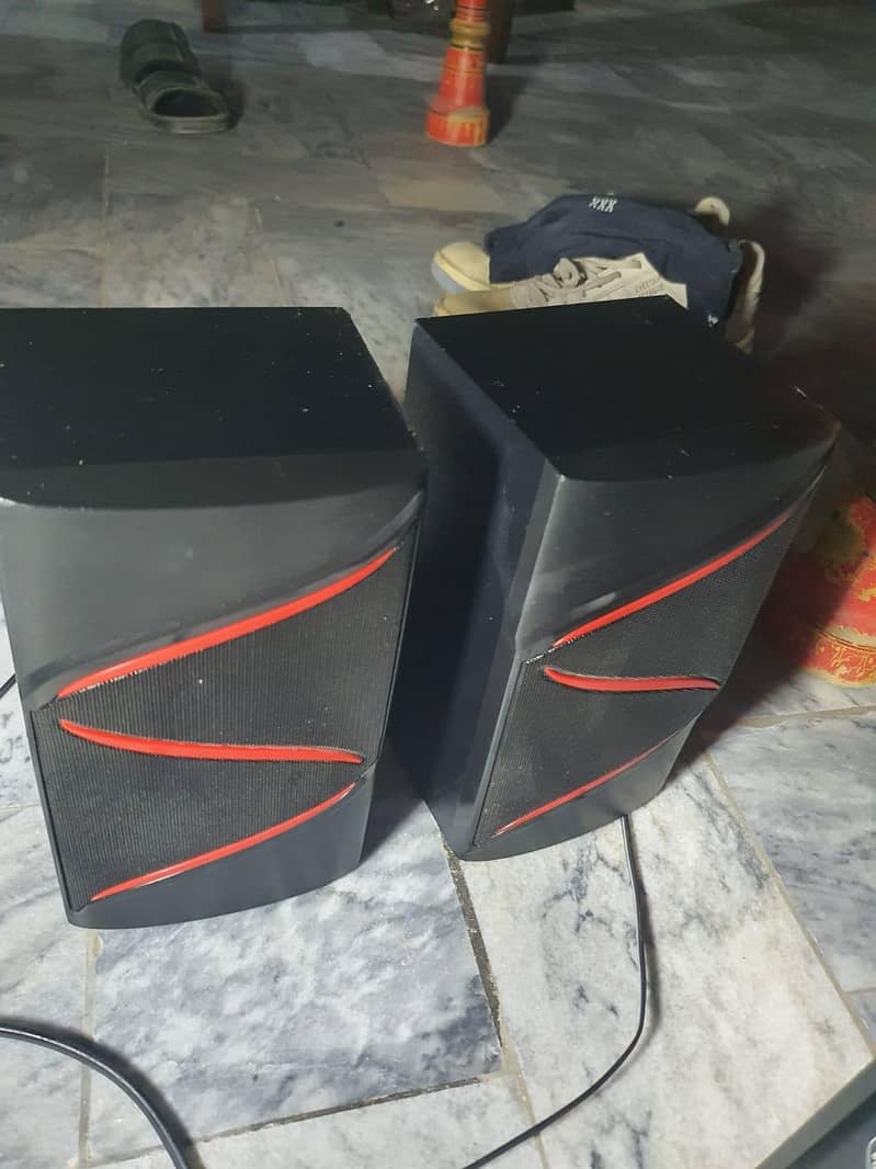 eon Speaker 8