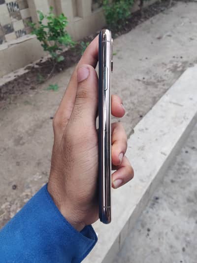 Apple iPhone XS