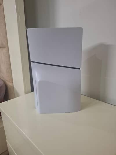 PS5 Slim, UK Variant For Sale