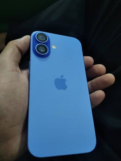 Apple iPhone 16