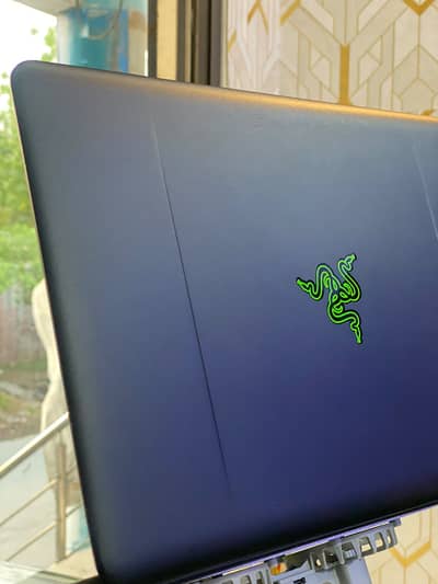 Razer blade 14 i7/7th Gen 16/256 GB NVME 6gb Rtx gaming laptop
