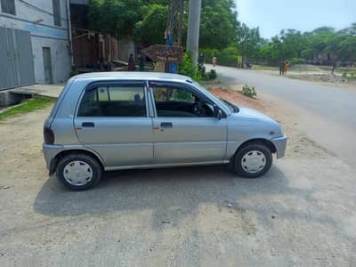 Daihatsu Cuore 2003