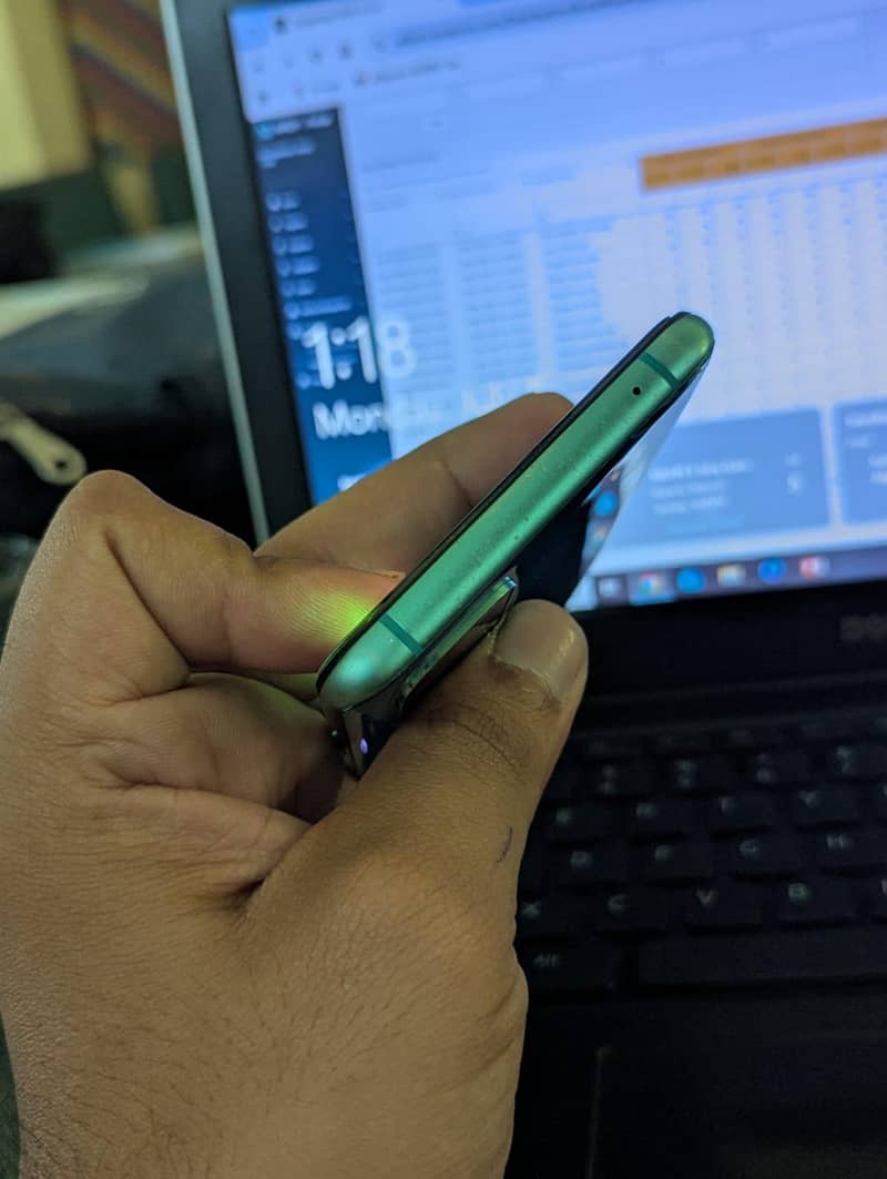 One Plus 8T 4