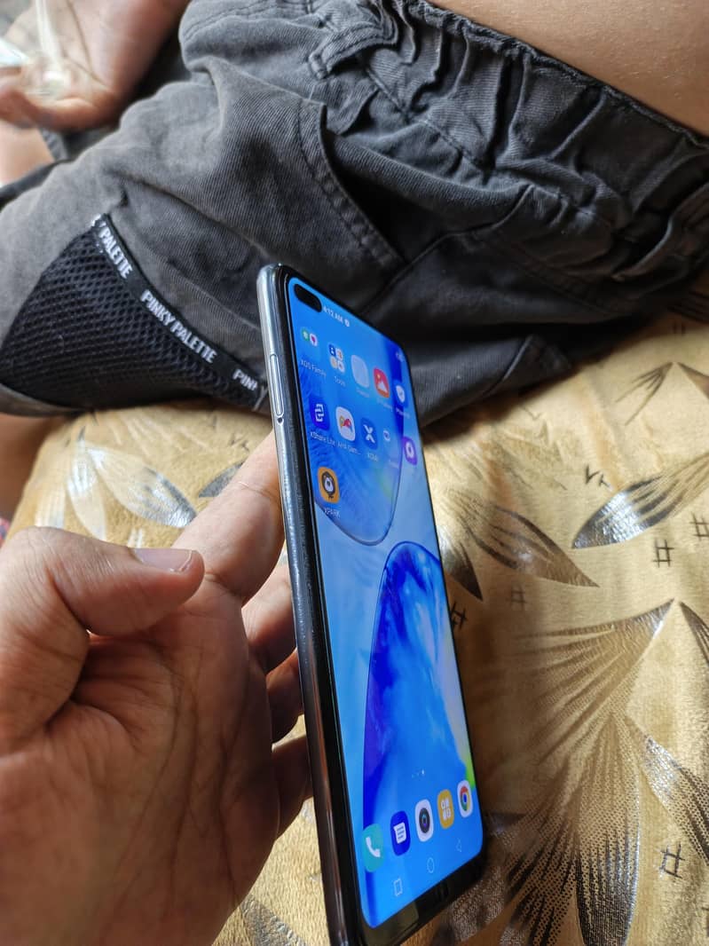 Infinix Note 8 3