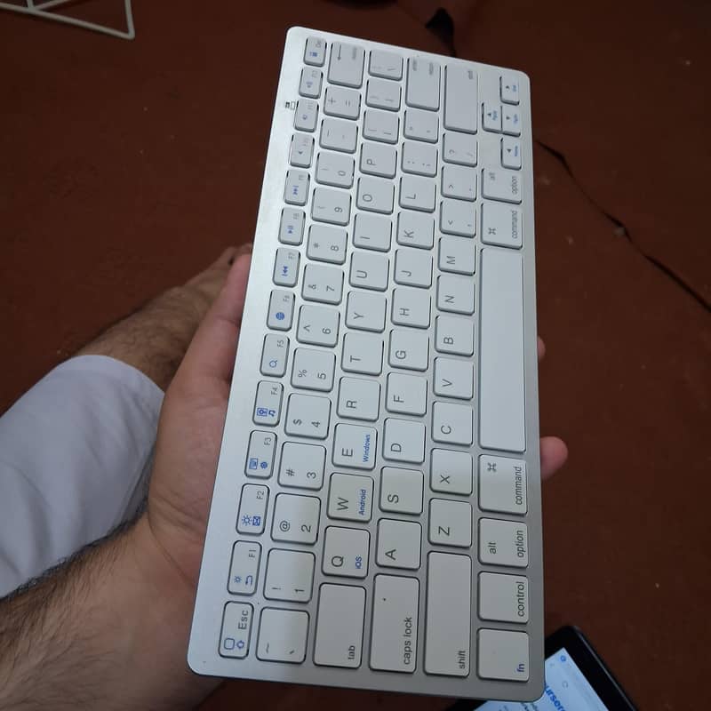 Bluetooth Wireless Keyboard 0