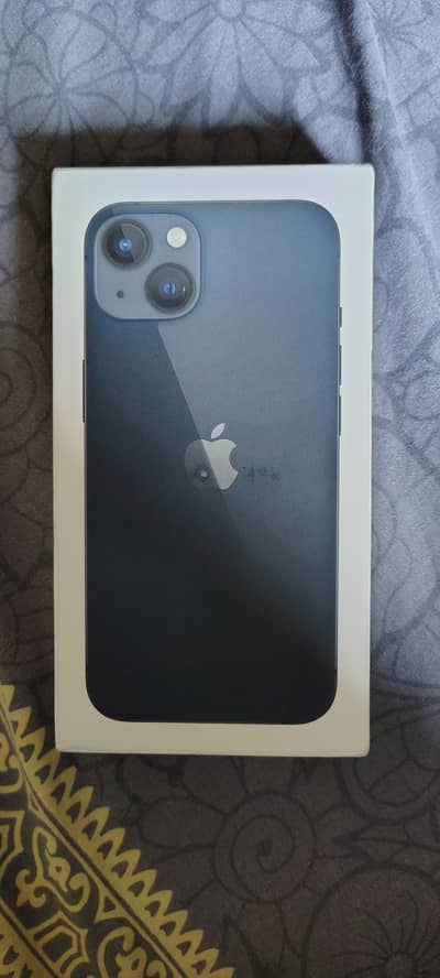 Apple iPhone 13