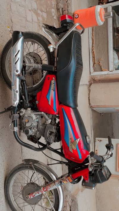 Honda125 2009 model urgent sale