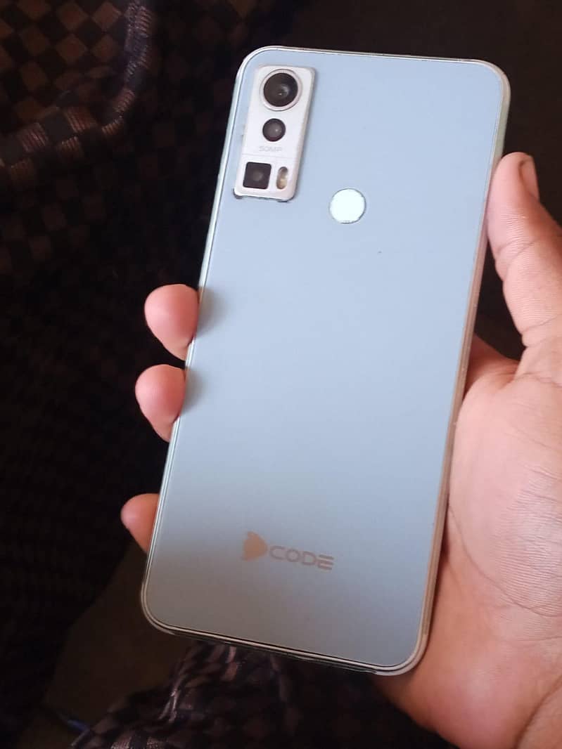 Dcode Bold 2 4