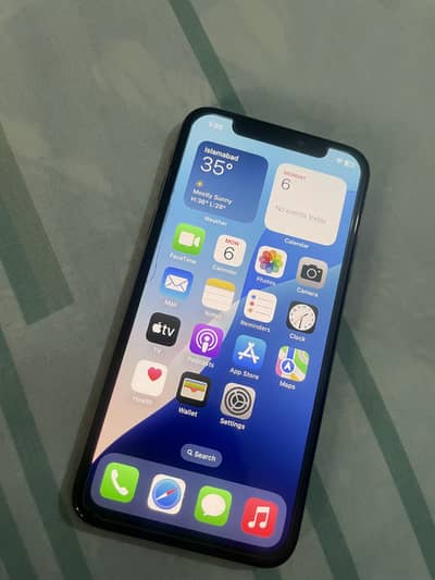 iPhone XS