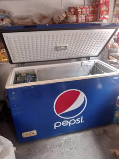 deep freezer boht acha hai total genieun hai bary size ka  hai verioln
