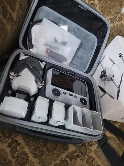 Dji mini 4 pro (48min) (Brand new) (Fly more combo plus)