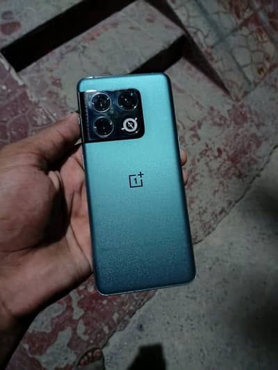 One Plus 10 Pro