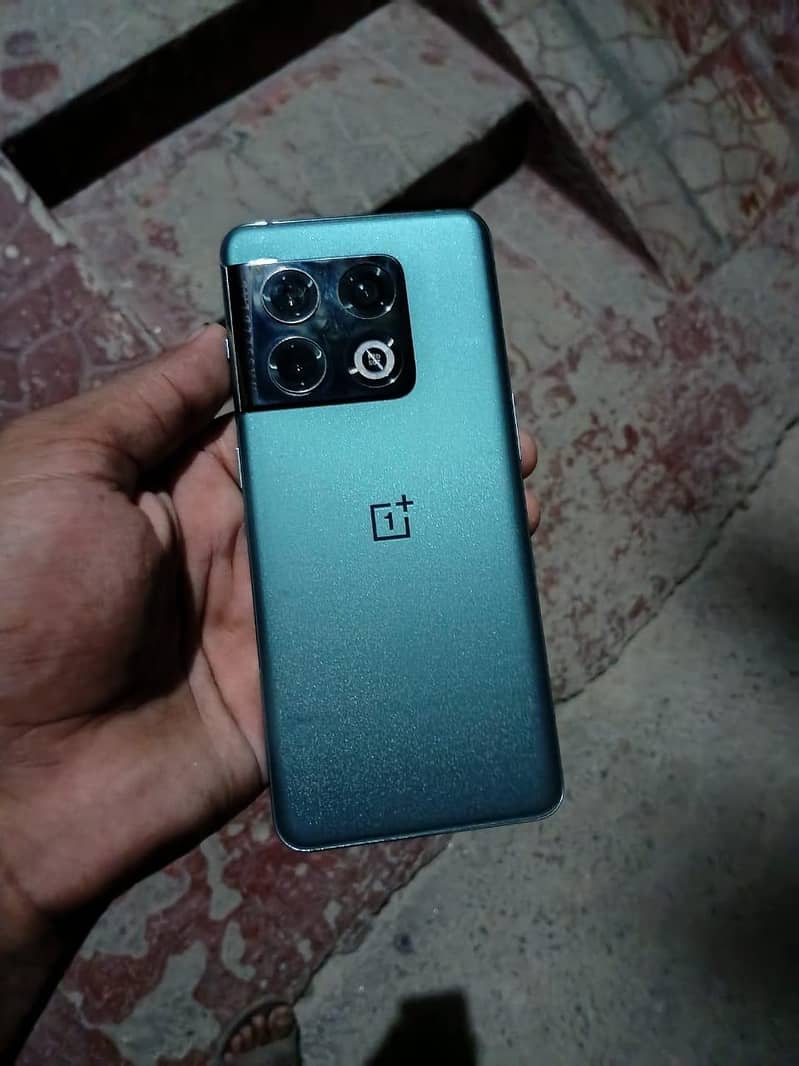 One Plus 10 Pro 0