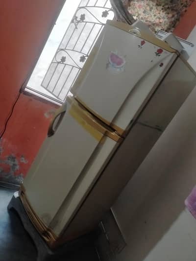 freezer for sell 25k price
