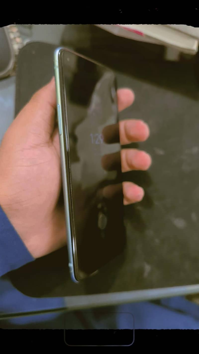 One Plus 9R 2
