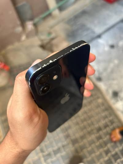 Apple iPhone 12