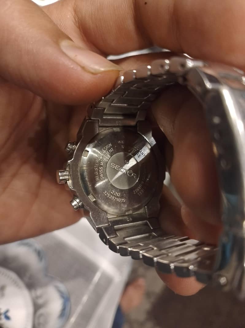 watch 1
