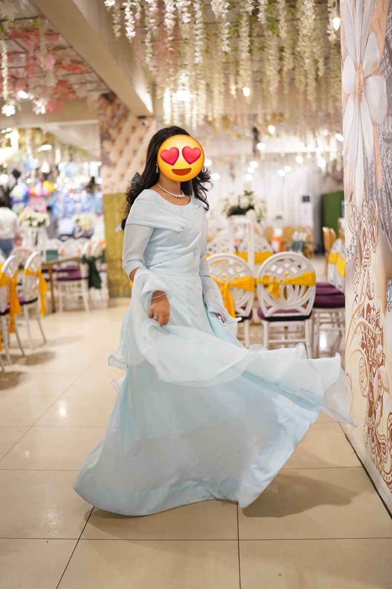 Full flared tail maxi 2