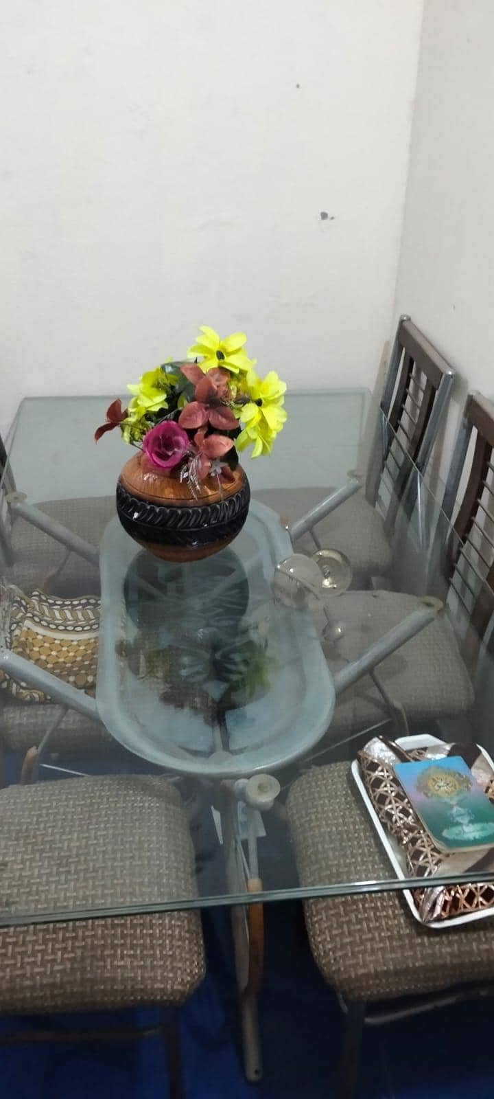 Full size dining table 0