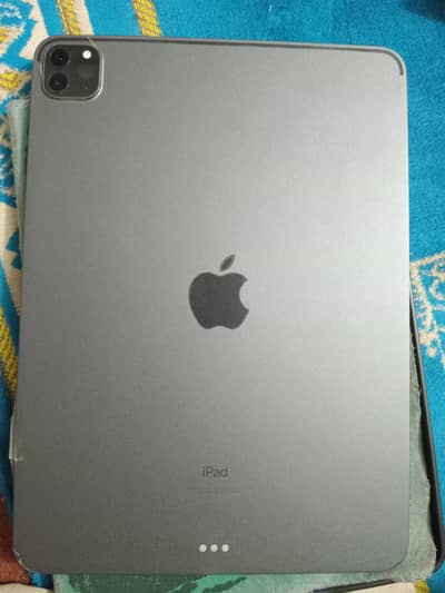 Ipad pro 21 | Sheesha Piece | With Original Charger