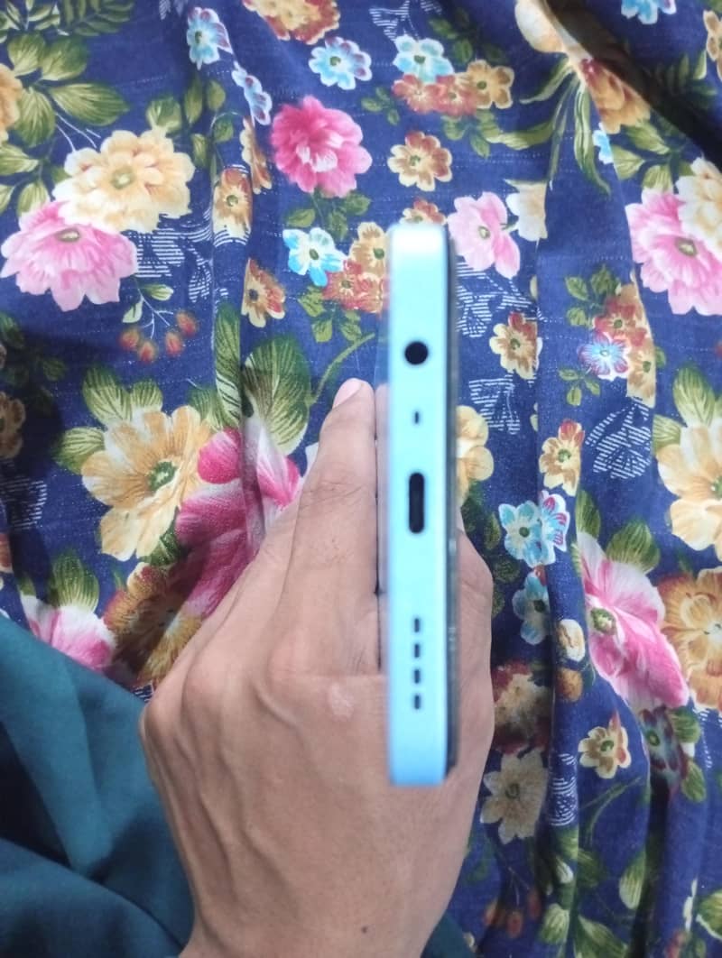 Realme Note 50 4