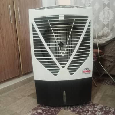 Room cooler for sale branded coolar in good condition