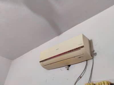 1.5 ton DC inverter Orient AC for sale