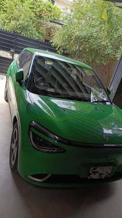 Pick and Drop Service available in Lahore