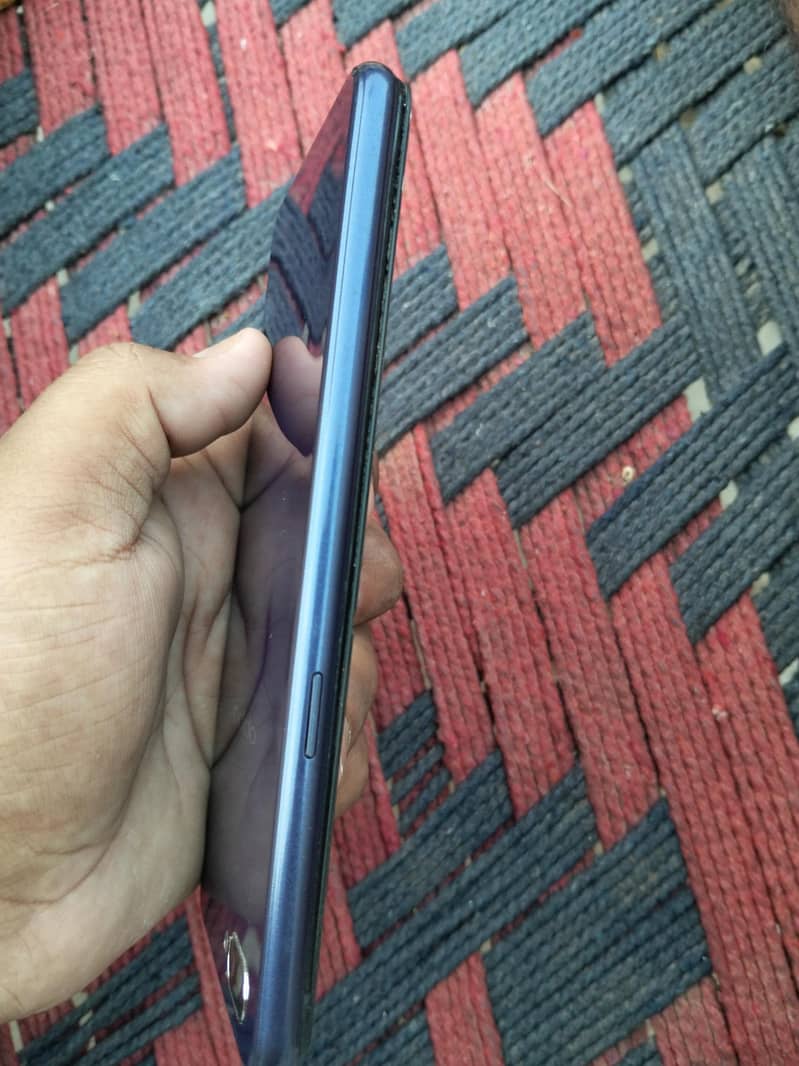 OPPO A3s 3