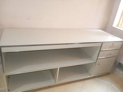Wooden Counter Table (6ft length, 3ft width)