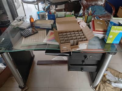 office table for sale in good condition