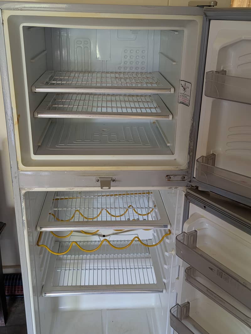 Refrigerator 4