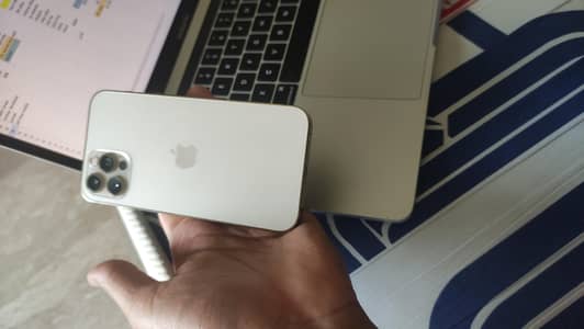 Apple iPhone 12 Pro