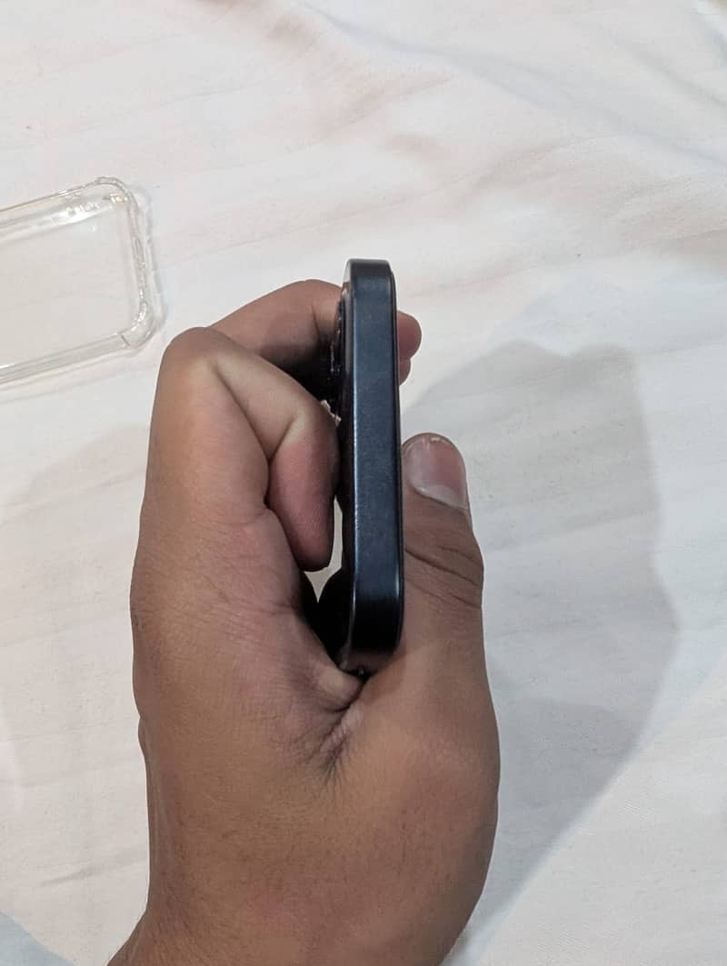 Apple iPhone 12 1