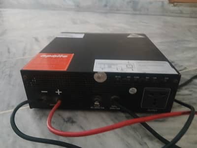 Apollo UPS 1500 W