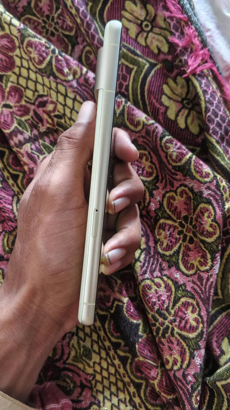 Google Pixel 7 3