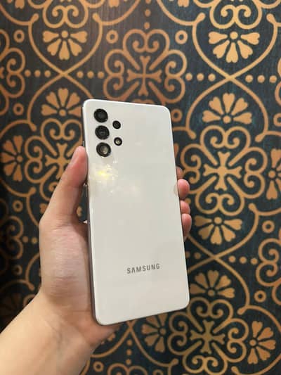 samsung a 32 in best condition