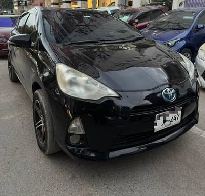 Toyota Aqua 2014/17 registered my WhatsApp number is 03376120210.