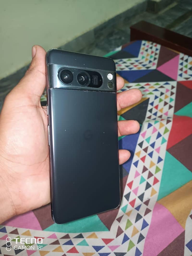 Google Pixel 8 Pro 2
