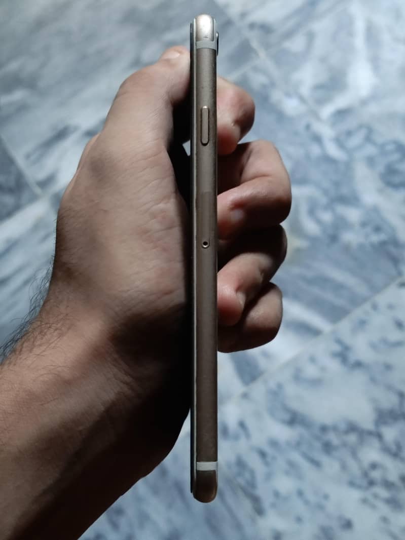 Apple iPhone 6 3