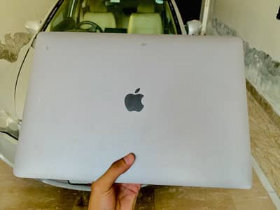 MacBook Pro a1707